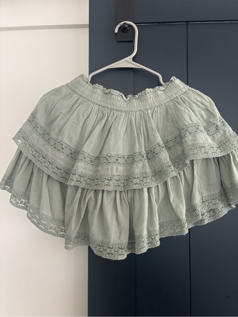 Tiered Lace Trim Mini Skirt in Sage Green size small American Eagle